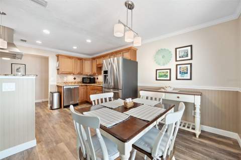 5257 Beach Drive #D, St Petersburg FL - photo 11 of 42