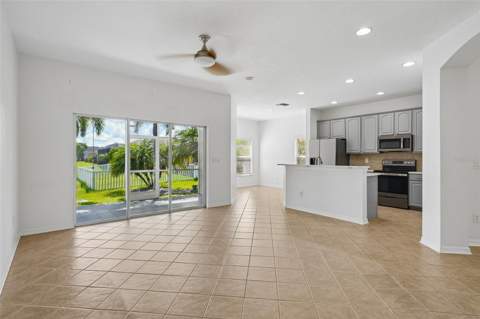 1810 Mira Lago Circle, Ruskin FL - photo 8 of 62