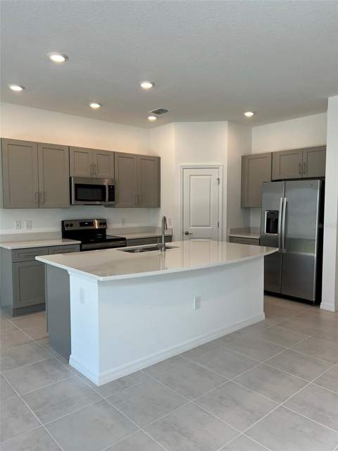 4553 Teoli Court, Kissimmee FL - photo 13 of 37