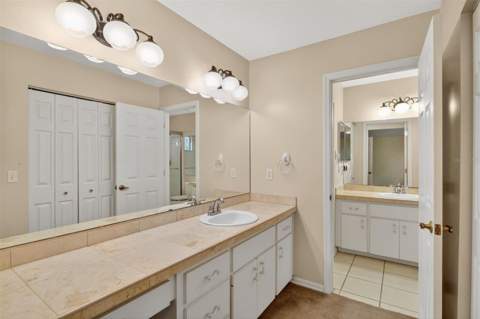 2305 NW 44th Place, Gainesville FL - photo 17 of 32