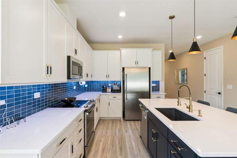 5 bedroom Single Family Residence at 4148 Southern Vista Loop, Southern Pines Ph 5, St Cloud — photo 5