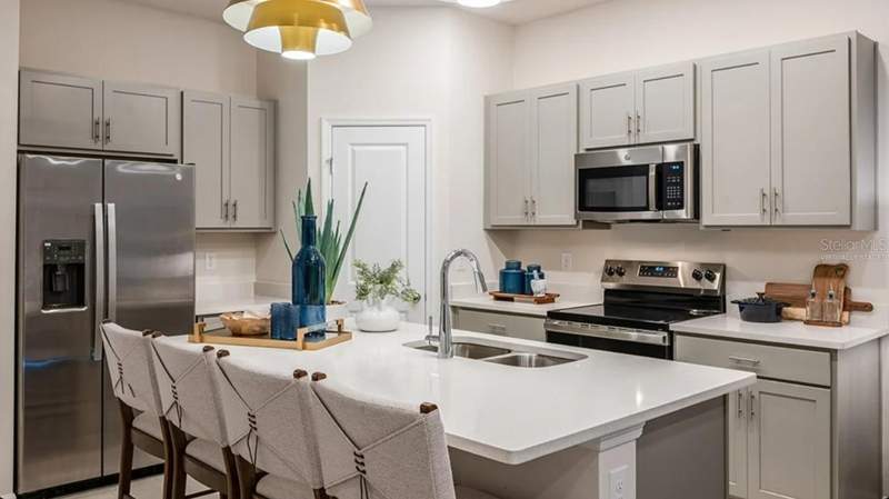 3 bedroom Condominium at 2627 Balmerino Way, Southloch, Mount Dora — photo 4