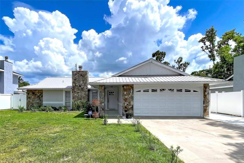 5520 FULMAR DRIVE home for sale in Sugarwood Grove
