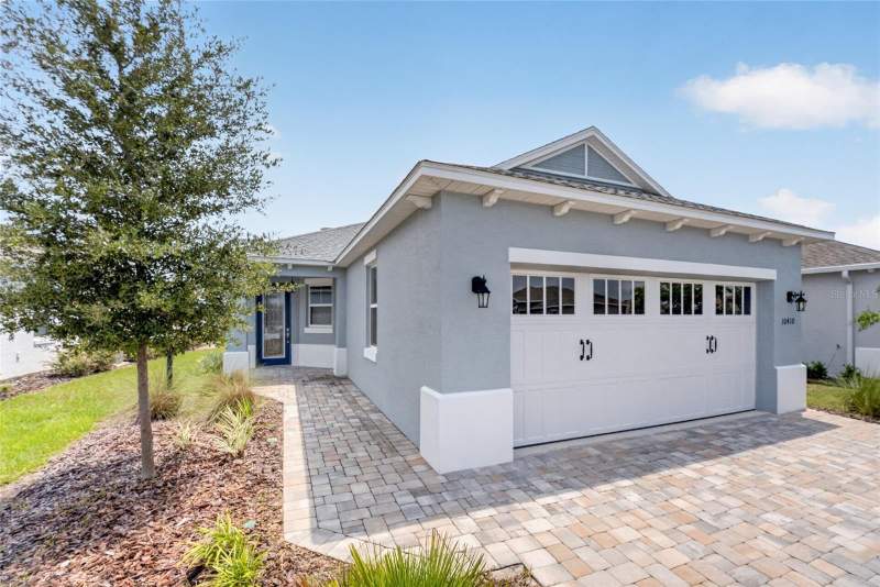 2 bedroom Single Family Residence at 10410 SW 96th Loop, On Top Of The World, Ocala — photo 2
