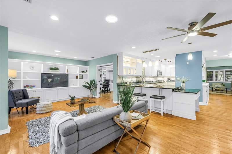 4 bedroom Single Family Residence at 146 Giralda Boulevard, Snell Isle Brightbay, St Petersburg — photo 5