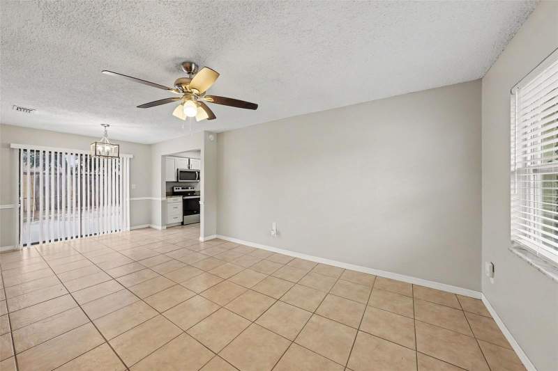3 bedroom Single Family Residence at 10410 N 27th Street, McRae Myers Boardman Subdivisi, Tampa — photo 3