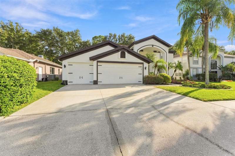 4 bedroom Single Family Residence at 10102 Vista Pointe Dr, Countryway Prcl B Trct 7 Ph 2, Tampa — photo 2