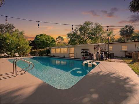 106 E Jinkins Circle, Sanford FL - photo 6 of 6
