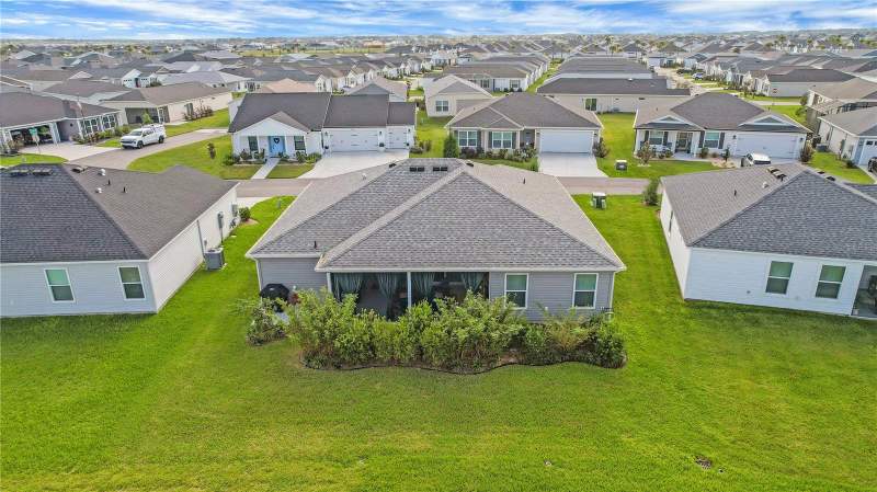 3 bedroom Single Family Residence at 7442 Savanna Drive, The Villages, The Villages — photo 4