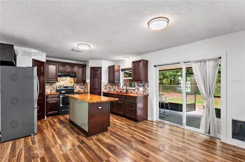 803 Mountbatten Lane, Kissimmee FL - photo 11 of 44