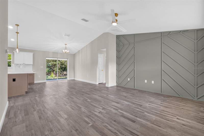 3 bedroom Single Family Residence at 153 Oak Circle, Silver Springs Shores, Ocala — photo 4