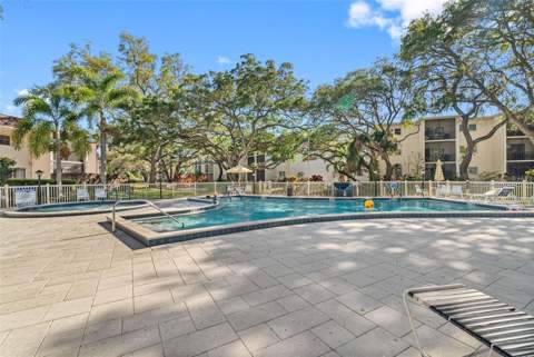 870 Virginia Street #104, Dunedin FL - photo 16 of 21