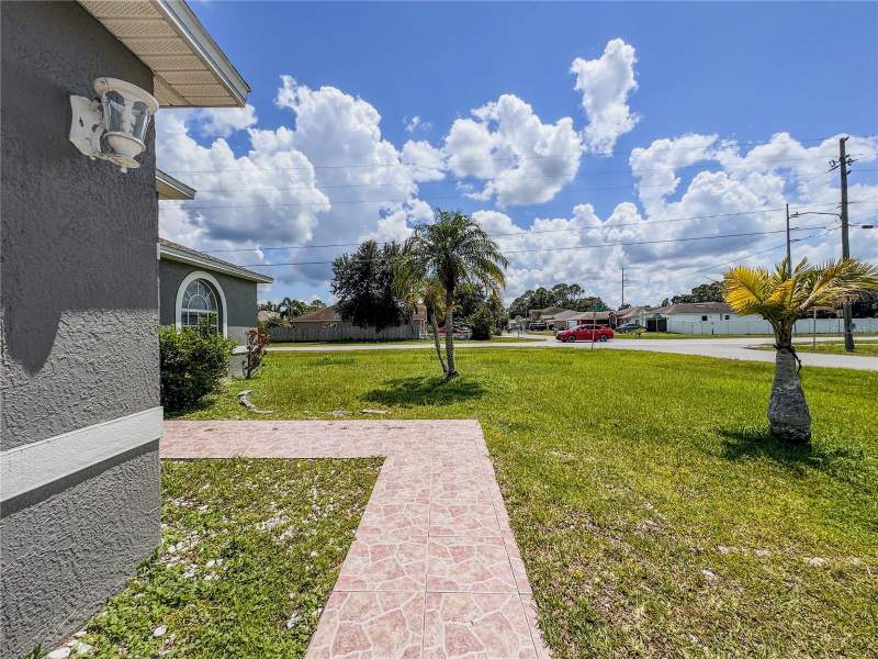 4 bedroom Single Family Residence at 601 Bobcat Lane, Poinciana Nbrhd 03 Village 03, Kissimmee — photo 3