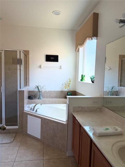 2514 Dharma Circle, Kissimmee FL - photo 7 of 26