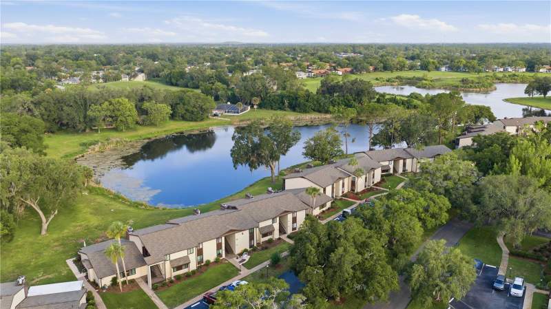 2 bedroom Condominium at 681 Midway Drive #B, Lakes Village West, Ocala — photo 2