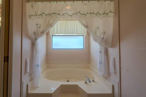 1021 Hilltop Road, Tavares FL - photo 17 of 46