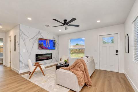 4000 W Wallace Avenue, Tampa FL - photo 10 of 54