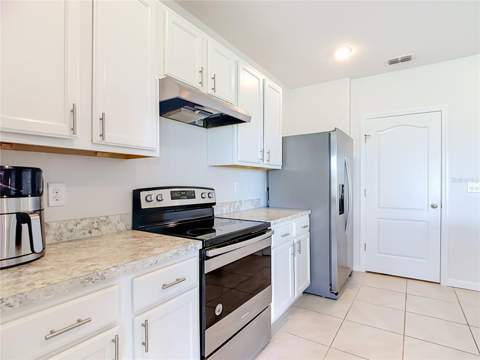1040 Cambridge Drive, Winter Haven FL - photo 17 of 41