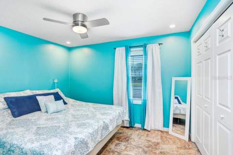 5012 Starfish Drive #B, St Petersburg FL - photo 9 of 53