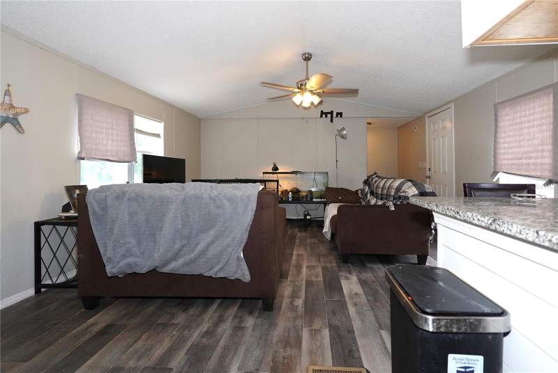3 bedroom Manufactured Home at 14041 SE 90th Terrace, Little Lake Weir, Summerfield — photo 5
