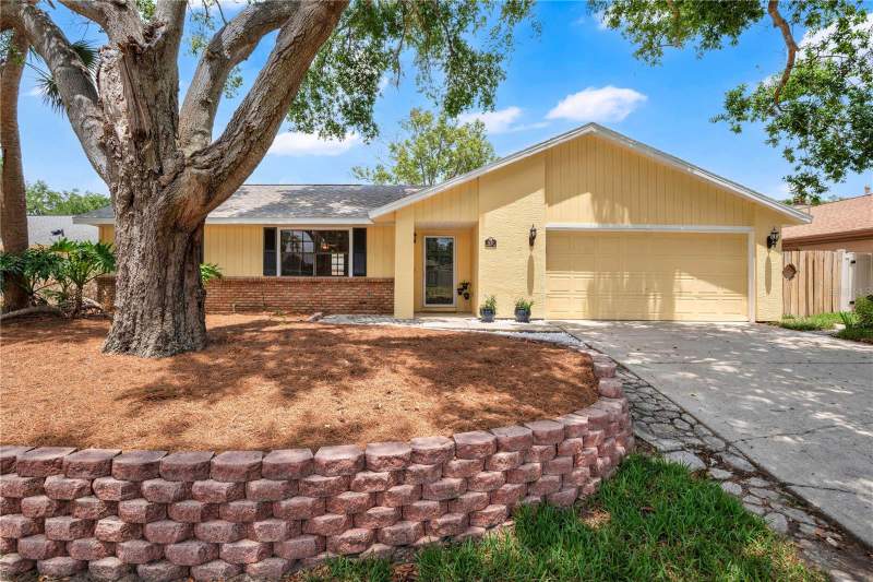 Clubhouse Estates