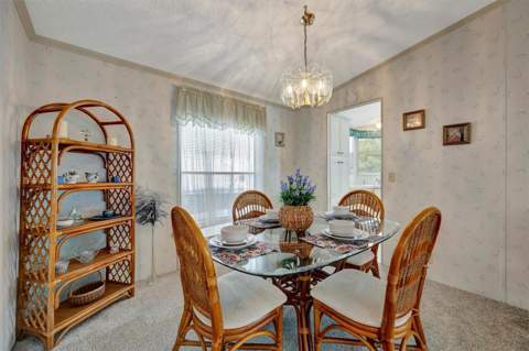 106 N Saint George Circle, Apollo Beach FL - photo 14 of 45