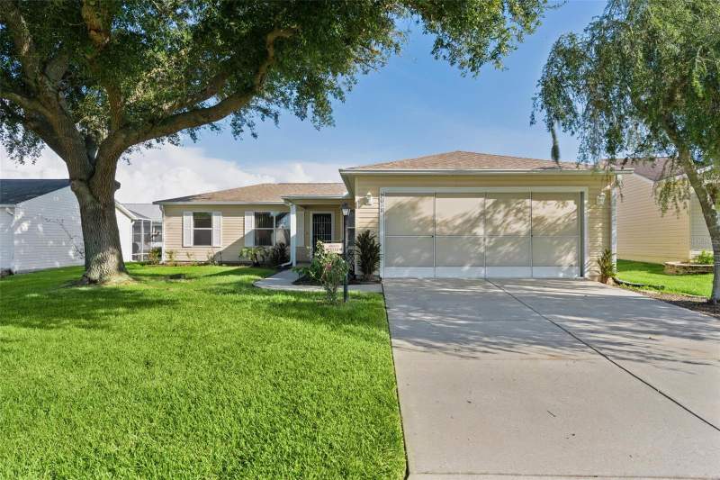 2 bedroom Single Family Residence at 2018 Castano Place, The Villages, The Villages — photo 4