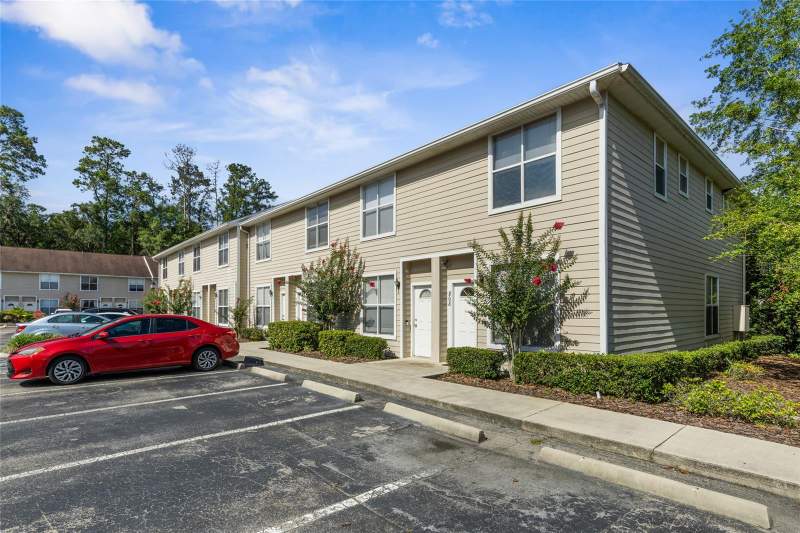 2 bedroom Townhouse at 3901 SW 20th Avenue #806, Kensington South, Gainesville — photo 2