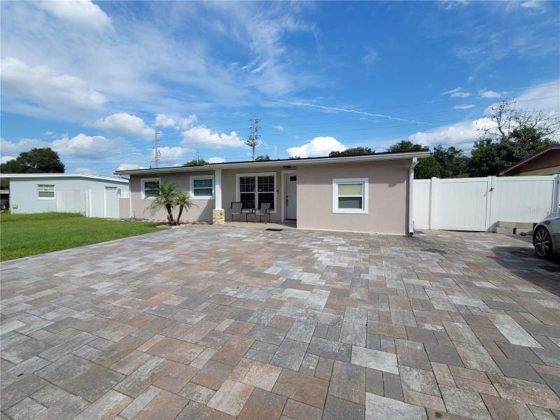 3 bedroom Single Family Residence at 7228 Leighton Way, Azalea Park Sec 33, Orlando — photo 2