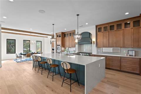 502 E Davis Boulevard, Tampa FL - photo 13 of 58