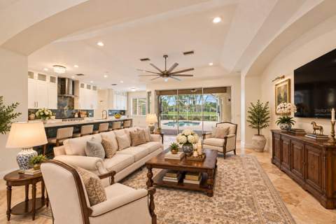 11915 Clubhouse Drive, Lakewood Ranch FL - photo 14 of 54