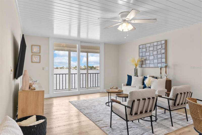 2 bedroom Condominium at 7920 Sun Island Drive #202, Bay Island Group 12, South Pasadena — photo 4