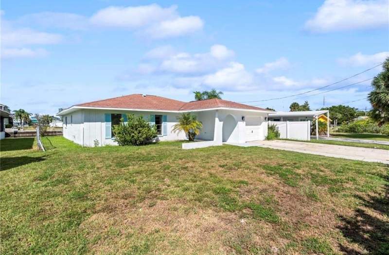 3 bedroom Single Family Residence at 3381 Minnow Creek Drive, Gulf Coast Ret, Hernando Beach — photo 2