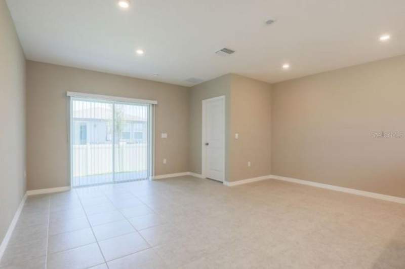 3 bedroom Single Family Residence at 13 Locust Loop Course, Silver Springs Shores Unit 34, Ocala — photo 5