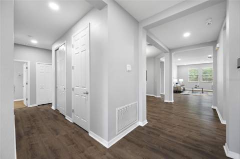 1405 Parker Den Drive, Ruskin FL - photo 8 of 94