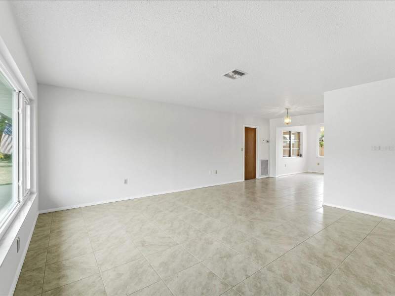 2 bedroom Single Family Residence at 21029 Peachland Boulevard, Port Charlotte Sec 027, Port Charlotte — photo 5