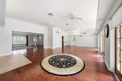 1216 S Pine Lake Drive, Tampa FL - photo 11 of 47