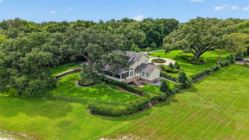 4 bedroom Single Family Residence at 12950 E Highway 25, Non-Sub, Ocklawaha — photo 4