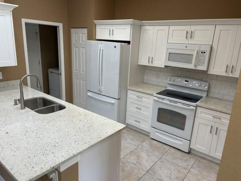 2 bedroom Condominium at 2473 Nantucket Harbor Loop, Nantucket I Condo Ph, Sun City Center — photo 3