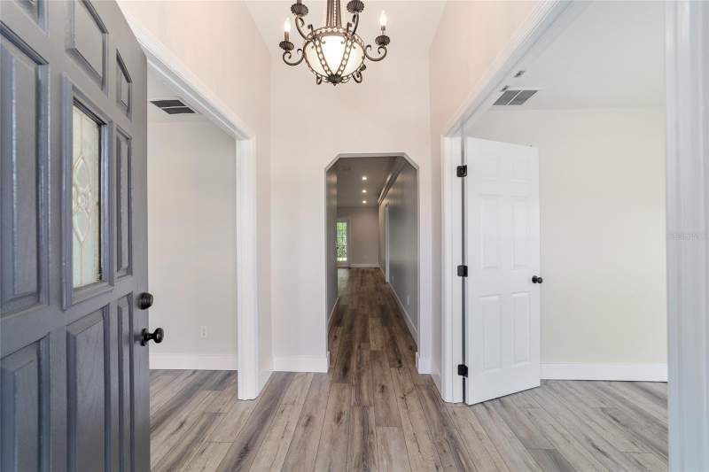 4 bedroom Single Family Residence at 4020 NE 14th Court, Oakwood Estate, Ocala — photo 4