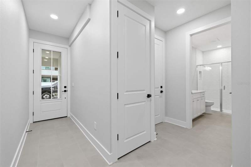 4 bedroom Townhouse at 4208 W Carmen Street #B, D4S | Madison Townhomes, Tampa — photo 3