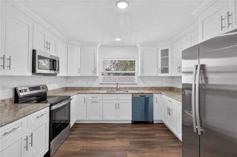 2426 6th St NE, Winter Haven FL - photo 13 of 46