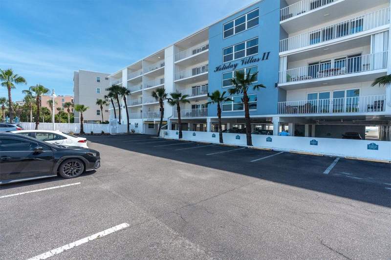 2 bedroom Condominium at 19610 Gulf Boulevard #308, Holiday Villas 2, Indian Rocks Beach — photo 2