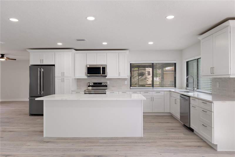 3 bedroom Single Family Residence at 10380 Lafoy Road, Spring Hill, Spring Hill — photo 5