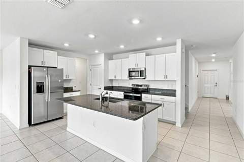 5375 Blue Horizon Way, Wimauma FL - photo 8 of 49