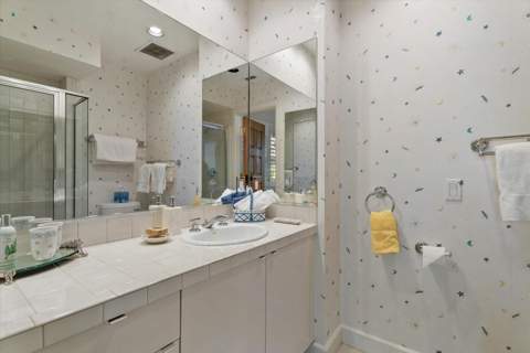 2165 Gulf Of Mexico Drive #121, Longboat Key FL - photo 23 of 60