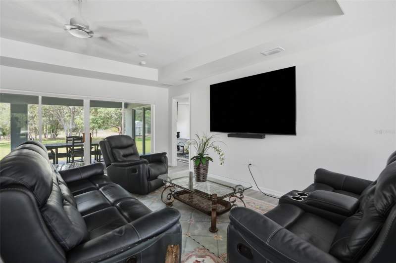 3 bedroom Single Family Residence at 10345 Meadow Wren Avenue, Royal Highlands, Weeki Wachee — photo 5