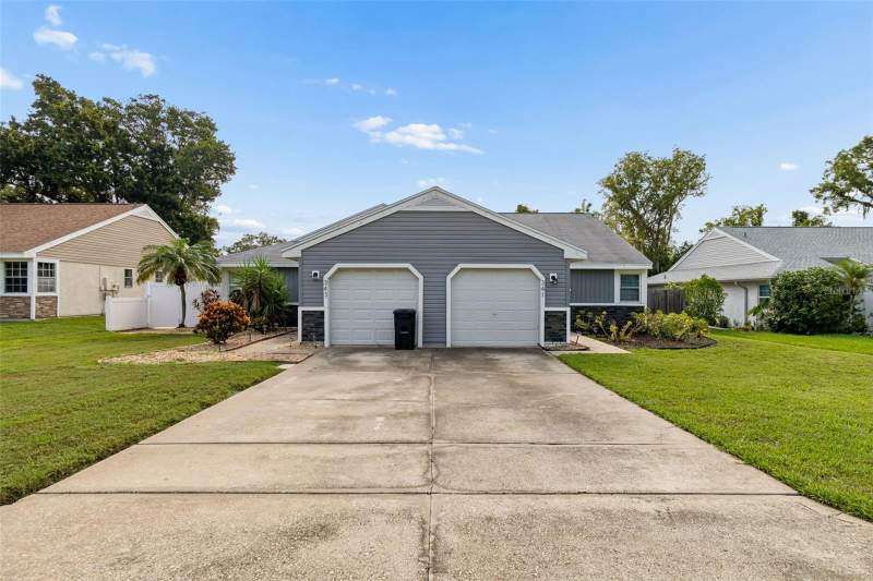 2 bedroom Condominium at 341 Hibiscus Drive, Cloverplace Condo, Palm Harbor — photo 2