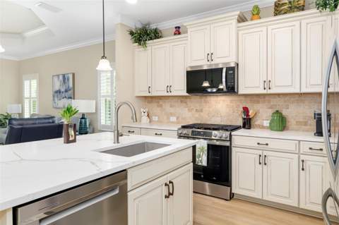 21620 Avon Park Court, Venice FL - photo 13 of 79