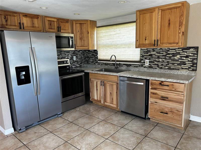3 bedroom Single Family Residence at 7335 Gulf Highlands Drive, Gulf Highlands, Port Richey — photo 5